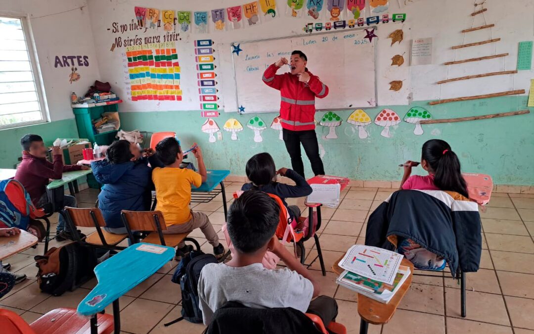 Juventinos imparten temas “Boquitas limpias, Manitas limpias y Prevención del Bullying en espacios escolares”