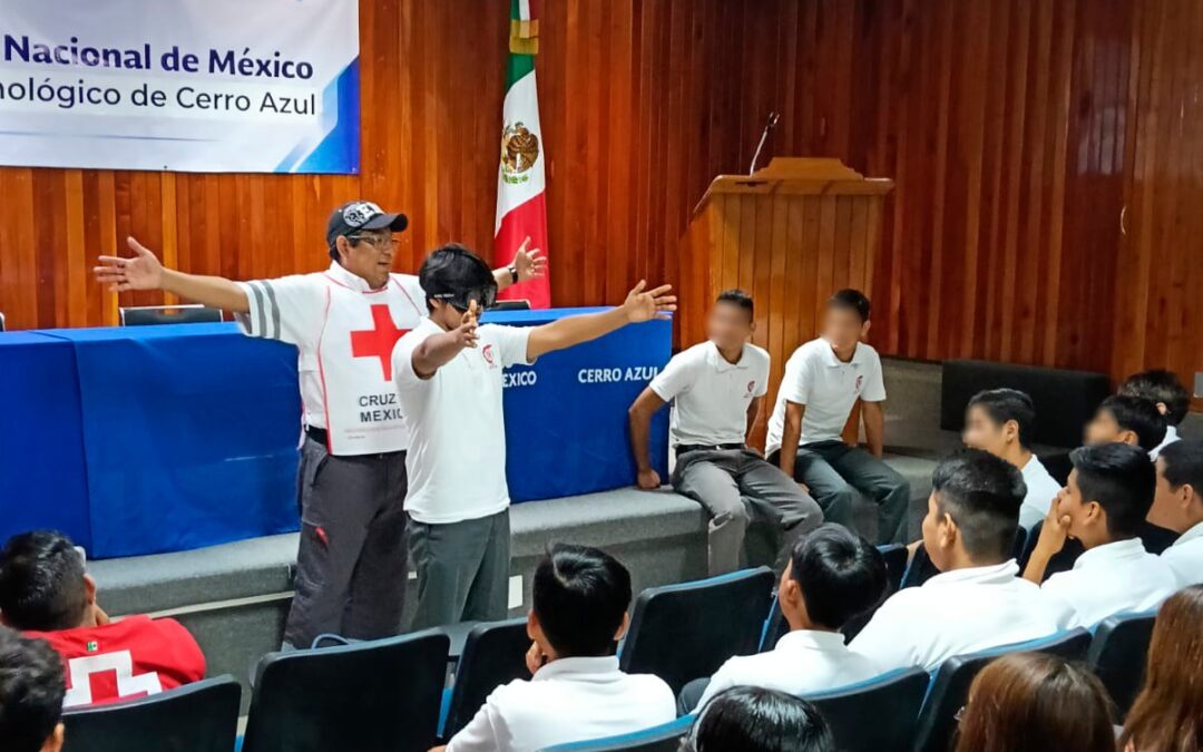 Llevamos a cabo los talleres gratuitos de “Prevención de Lesiones para Motociclistas” y “Cero Muertes por Alcohol al Volante” en Cerro Azul